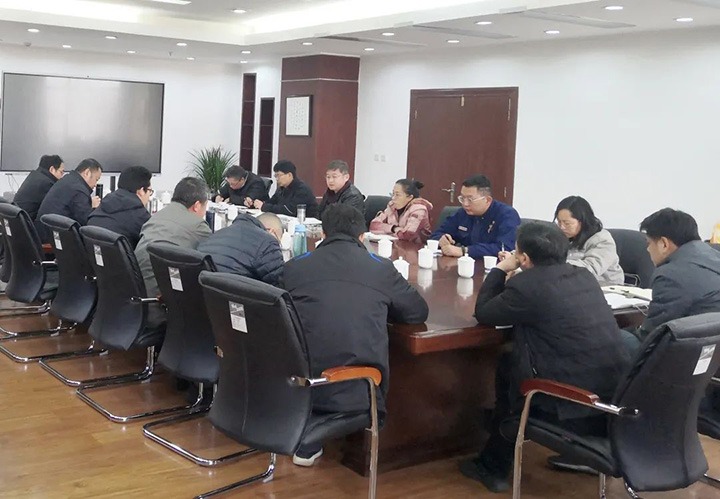 云煤（Z6人生就是博）集团副总工程师喻翔一行到曲煤焦化公司发展春节前安全消防查抄