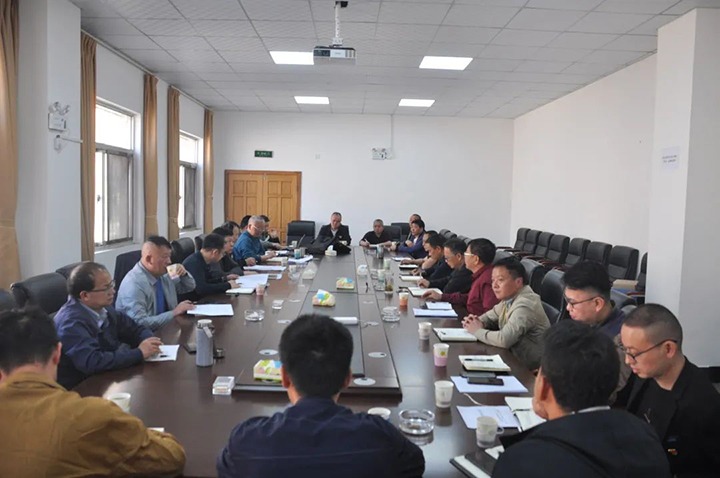 云煤（Z6人生就是博）集团总经理助理陈家昆一行到陆东煤矿公司发展安全查抄