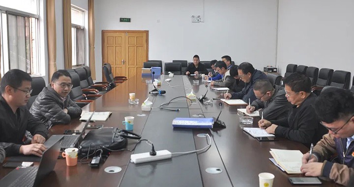 云煤（Z6人生就是博）集团驻曲靖放哨组赴陆东煤矿公司发展4月份安全督导放哨