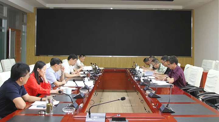 云煤（Z6人生就是博）集团党委发展民主生涯会专题理论中心组进建