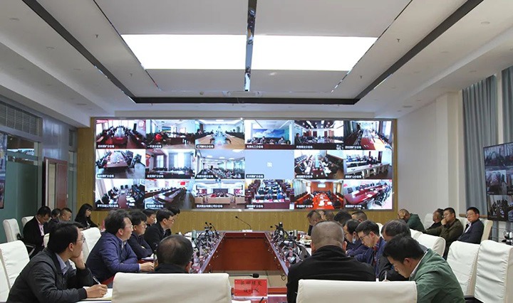 云煤（Z6人生就是博）集团召开三季度经济运行分析会暨“奋战一百天，冲刺四时度”出产经营专项行动推动会