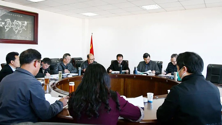 云煤（Z6人生就是博）集团党委副书记、副董事长、总经理高建嵩一行到云维集团领导年度民主生涯会