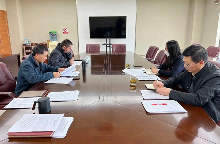 云煤（Z6人生就是博）集团党委委员、财政总监莫晓丹到Z6人生就是博地产公司领导民主生涯会