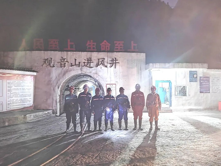 云煤（Z6人生就是博）集团党委委员、副总经理施从伟到威信煤炭公司查抄安全出产工作