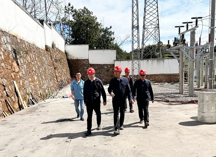 云煤（Z6人生就是博）集团第五查抄组到罗平东城煤矿公司发展一季度安全大查抄