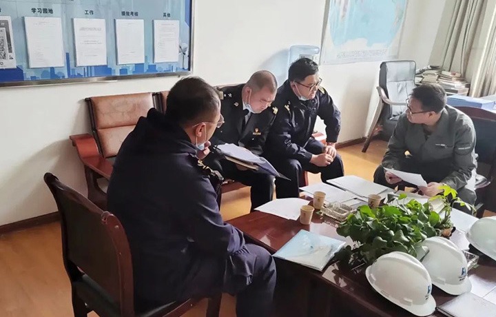 曲煤焦化公司工业萘初次出口埃及