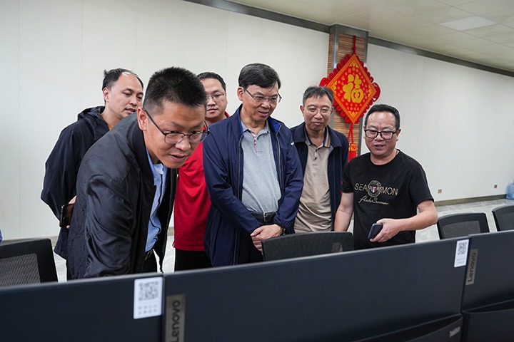 云煤集团党委副书记、副董事长、总经理高建嵩到恩洪煤业公司调研领导工作