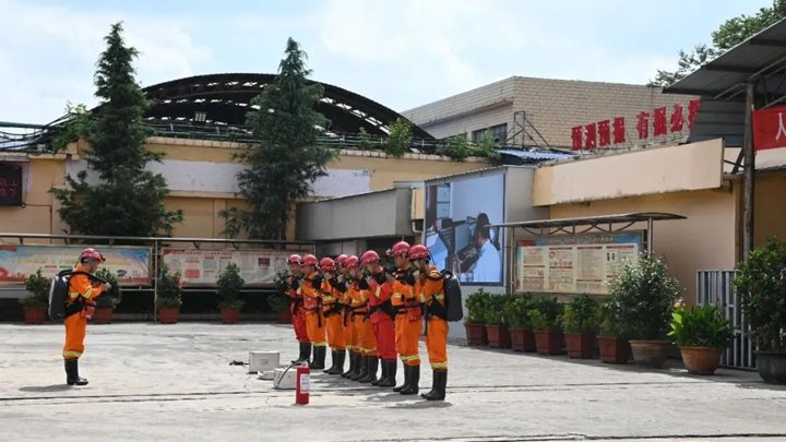 云南陆东煤矿有限公司发展水灾应急演练活动